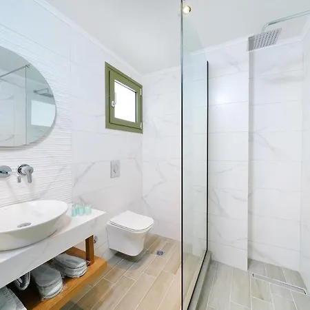 Albatros House فندق لايميناس