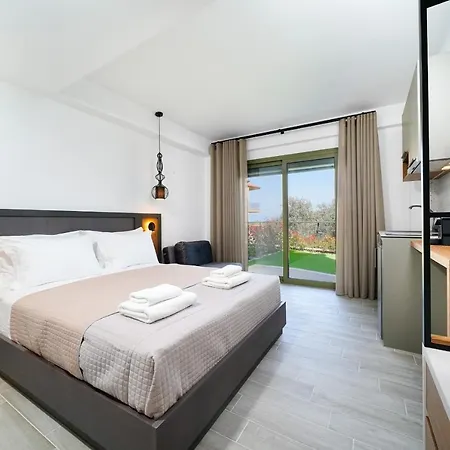 Albatros House فندق